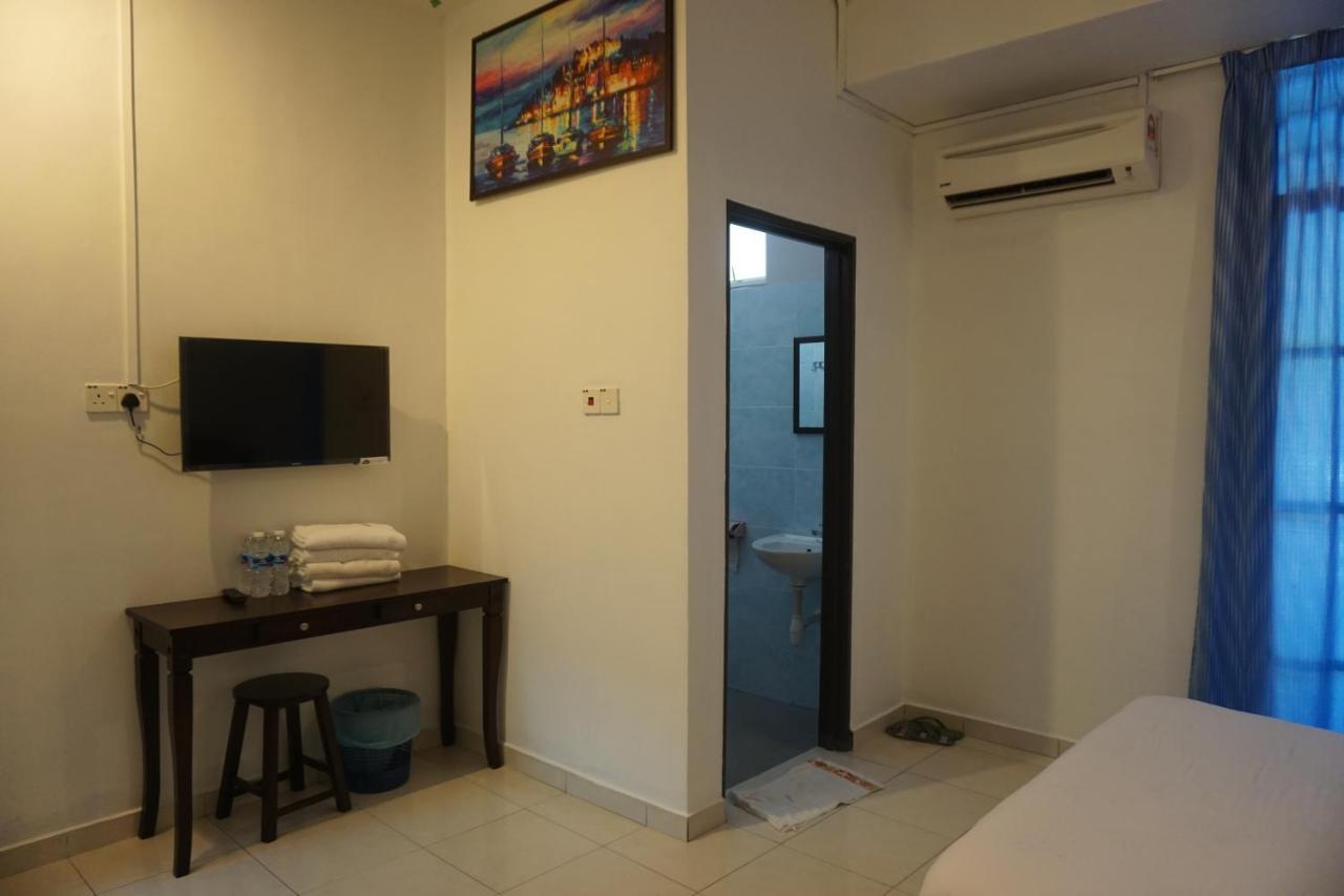 S & S Guest House Kuantan Esterno foto